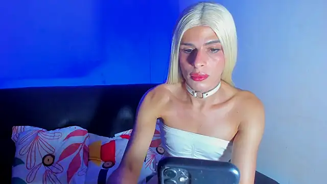 emperatrizhotwolf online show from 23, 2, 2025