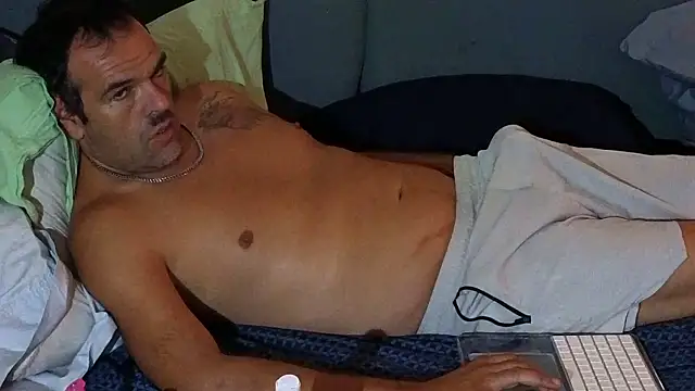 badboybrad11 online show from 13, 4, 2026