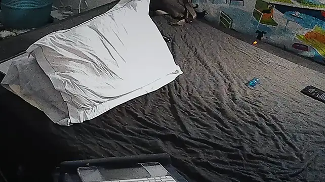 badboybrad11 online show from 25, 2, 2025