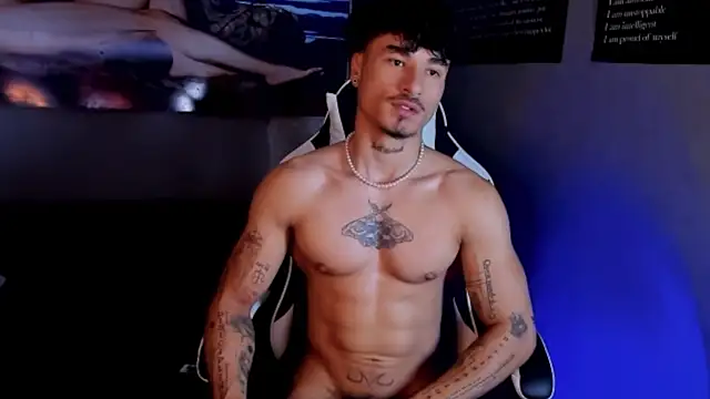 Snapshot of Thomas_Fit1 chatting on 29, 4, 2026 Thomas Fit1 online show from 29, 4, 2026