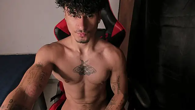 Snapshot of Thomas_Fit1 chatting on 30, 5, 2026 Thomas Fit1 online show from 30, 5, 2026