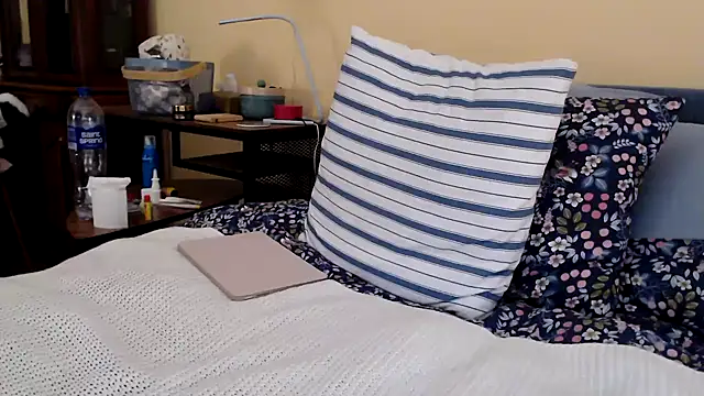 Scarlettford online show from 25, 2, 2025