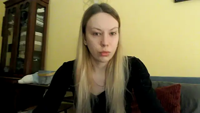 Scarlettford online show from 2, 2, 2025