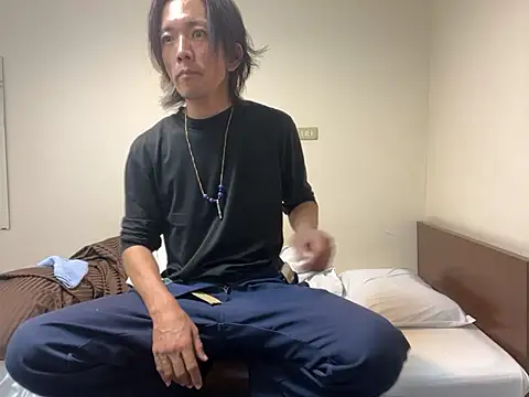 Snapshot of Katakuriko-Denpun chatting on 4, 11, 2025 Katakuriko-Denpun online show from 4, 11, 2025