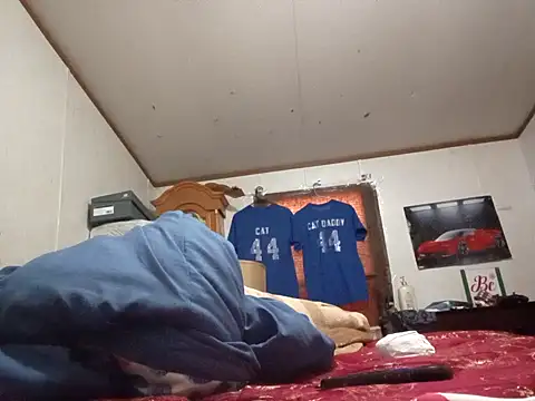 Xoc8  online show from 8, 11, 2025