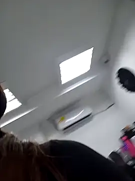 AnthonelaDuque online show from 6, 10, 2025