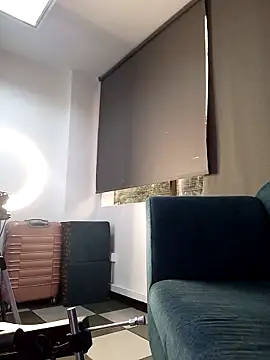 AnthonelaDuque online show from 17, 12, 2025