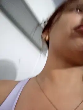 AnthonelaDuque online show from 20, 11, 2025