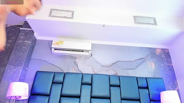 AnthonelaDuque online show from 2, 10, 2025