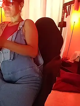 SelenaHouston online show from 6, 2, 2026