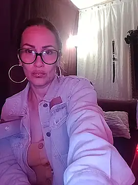 SelenaHouston online show from 25, 2, 2026