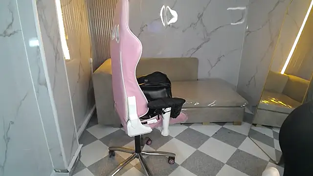 skeler lovd b  online show from 11, 11, 2025