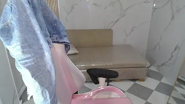 skeler lovd b  online show from 23, 2, 2026