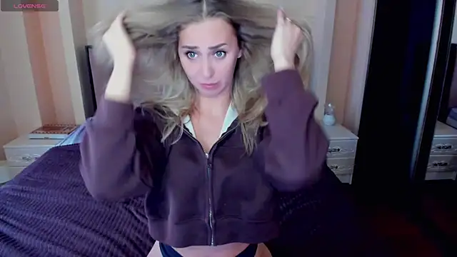 PerfectJulllia online show from 24, 3, 2026