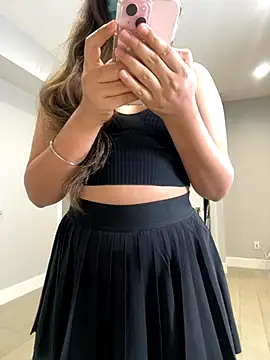 jAsMinE678 online show from 10, 10, 2025