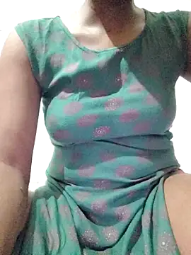 rituporna2004 online show from 10, 10, 2025