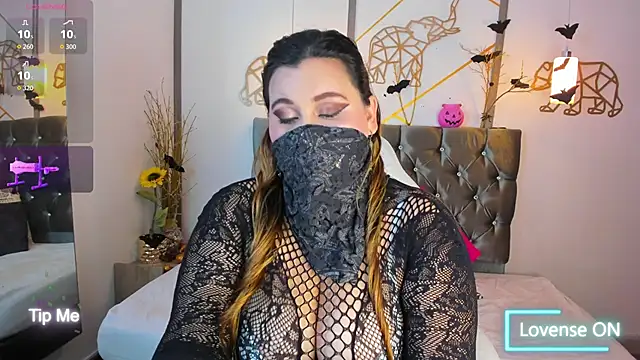 SalmaZaman online show from 19, 10, 2025