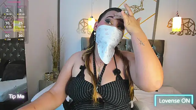 SalmaZaman online show from 14, 9, 2025