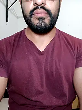 Snapshot of HombreS3n chatting on 4, 10, 2025 HombreS3n online show from 4, 10, 2025