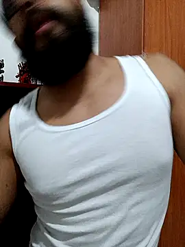 Snapshot of HombreS3n chatting on 5, 2, 2025 HombreS3n online show from 5, 2, 2025