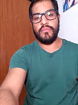 Snapshot of HombreS3n chatting on 1, 3, 2025 HombreS3n online show from 1, 3, 2025