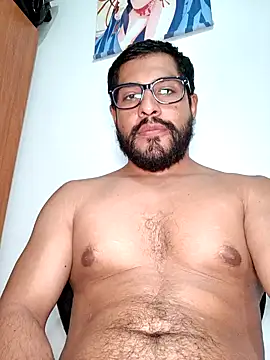 Snapshot of HombreS3n chatting on 4, 3, 2025 HombreS3n online show from 4, 3, 2025