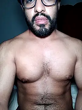 Snapshot of HombreS3n chatting on 4, 10, 2025 HombreS3n online show from 4, 10, 2025