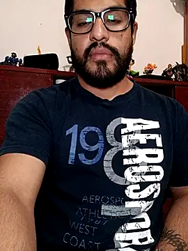 Snapshot of HombreS3n chatting on 11, 3, 2025 HombreS3n online show from 11, 3, 2025