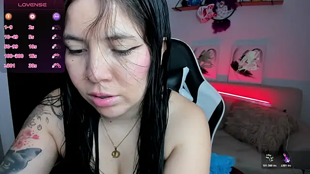 AilynRed online show from 19, 10, 2025