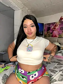 GemaGranadoss online show from 4, 10, 2025