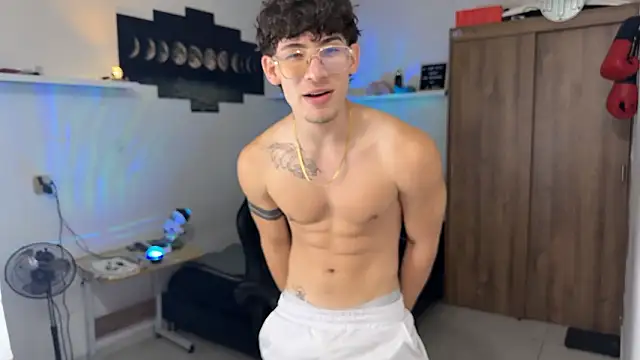 Snapshot of Kisan_Smith chatting on 17, 2, 2026 Kisan Smith online show from 17, 2, 2026