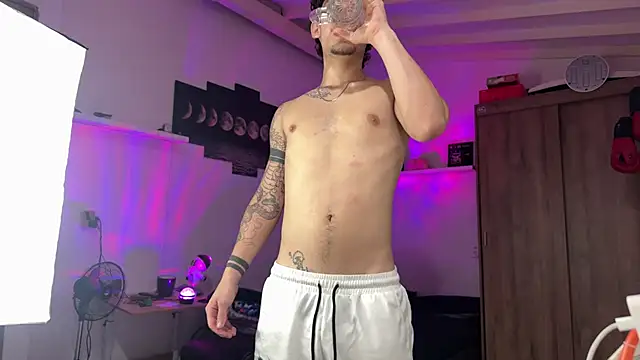 Kisan Smith online show from 27, 3, 2026