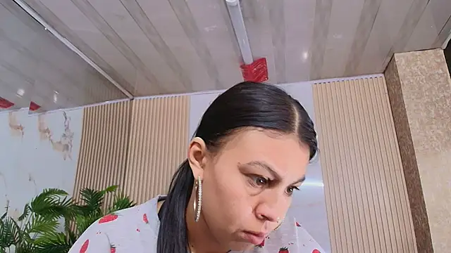 Juliet Nasty online show from 6, 11, 2025