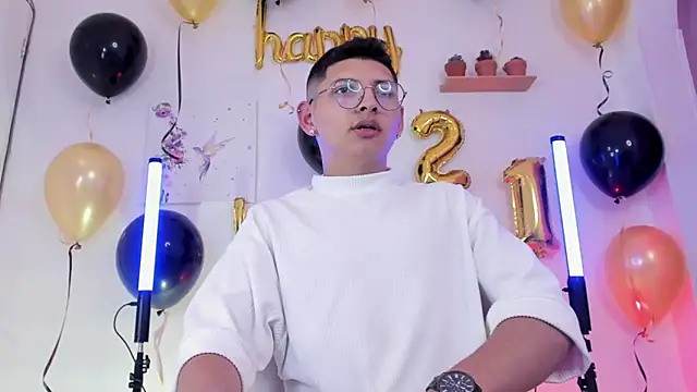 a lejandro 0 8 online show from 19, 2, 2025