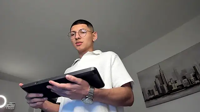 a lejandro 0 8 online show from 13, 3, 2025