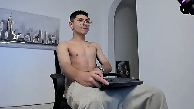 a lejandro 0 8 online show from 8, 3, 2025