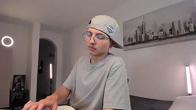 a lejandro 0 8 online show from 19, 3, 2025