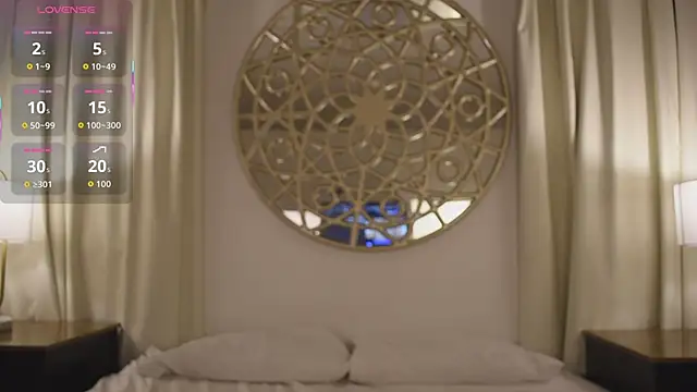 Antonellaparis  online show from 18, 9, 2025