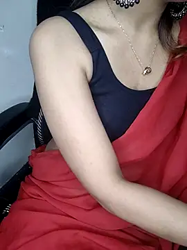 Snapshot of Leeeezzzz_roy chatting on 2, 12, 2025 Leeeezzzz roy online show from 2, 12, 2025