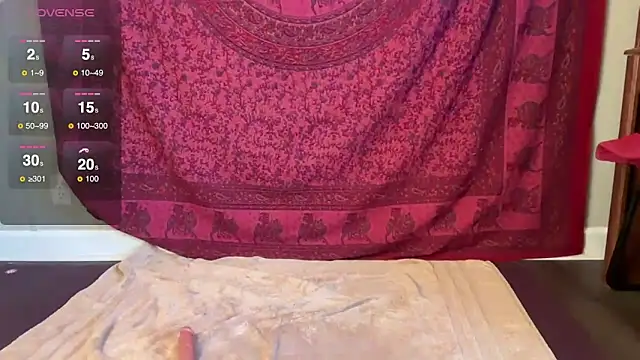 GlitterKitty108 online show from 1, 11, 2025