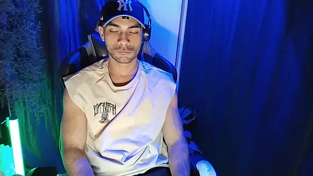 sexyboycolombi4 online show from 15, 3, 2025