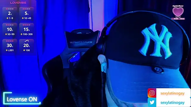 sexyboycolombi4 online show from 14, 12, 2025