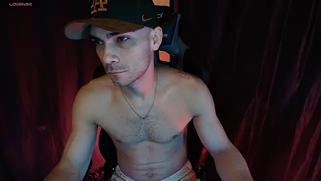 sexyboycolombi4 online show from 21, 12, 2025