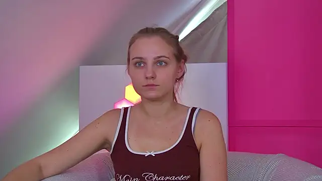 Snapshot of MelissaMelrey chatting on 13, 7, 2026 MelissaMelrey online show from 13, 7, 2026