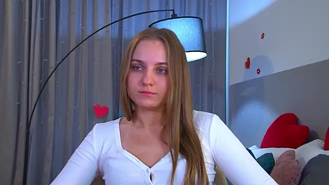 Snapshot of MelissaMelrey chatting on 5, 7, 2026 MelissaMelrey online show from 5, 7, 2026