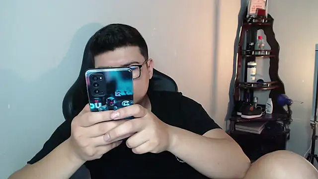 Plug Control online show from 12, 2, 2026