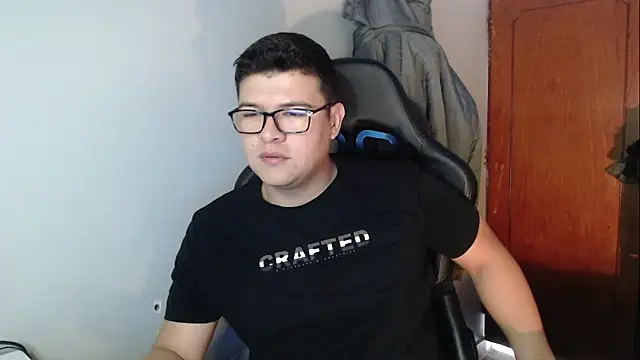 Plug Control online show from 19, 12, 2025