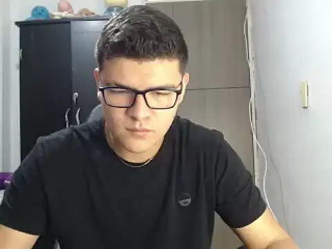 Plug Control online show from 28, 2, 2025