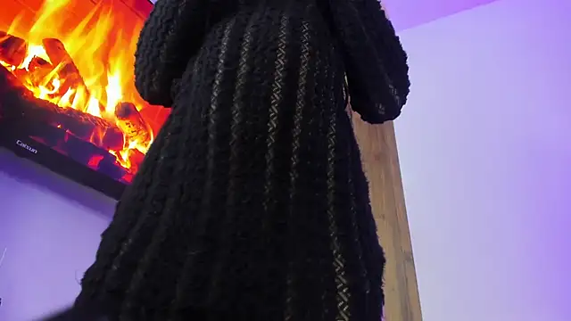 Courtney gonet online show from 4, 3, 2026