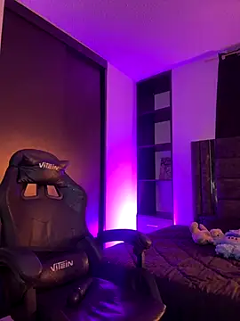 Courtney gonet online show from 4, 10, 2025